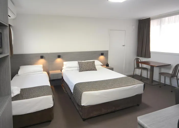 Bridge Hotel