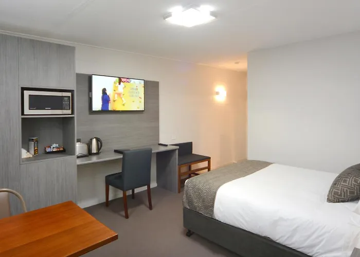 Bridge Hotel